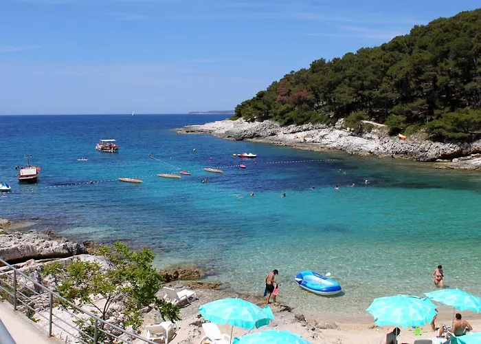 Apartamento With A Parking Space Mali Losinj, Losinj - 19653 Mali Lošinj