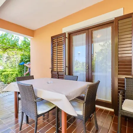 Appartement With A Parking Space Mali Losinj, Losinj - 19653