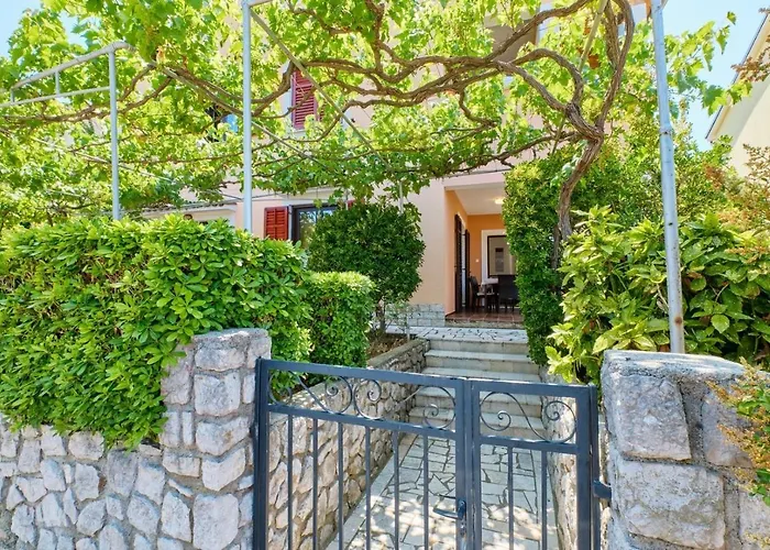 Appartement With A Parking Space Mali Losinj, Losinj - 19653 *