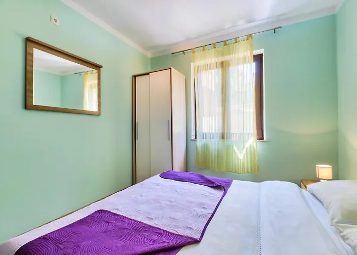 Appartement With A Parking Space Mali Losinj, Losinj - 19653 *